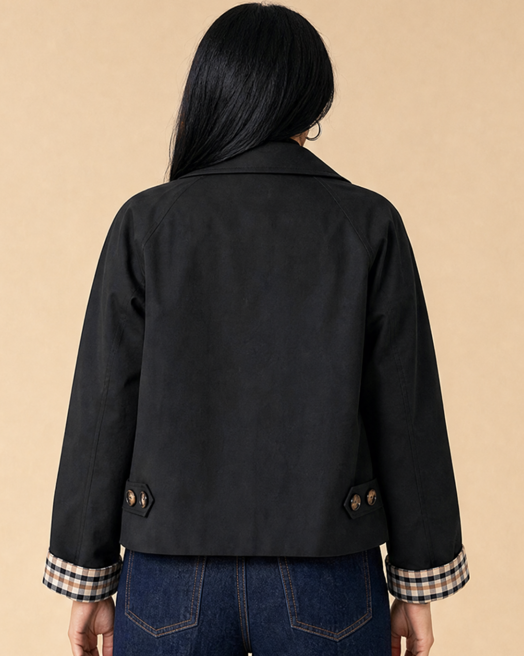 Bandalini Olivia women's cropped shacket jacket in neutral fabric, featuring a collar and button closure.